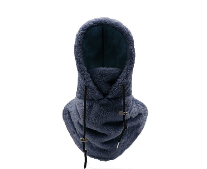 Person med plysjbalaklava i beige
