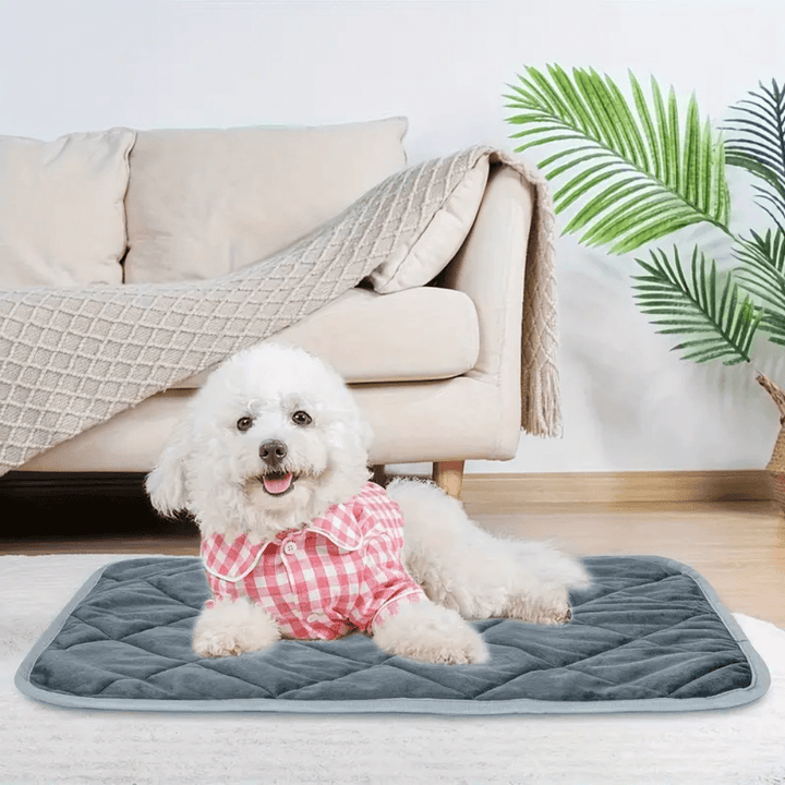 Vikbua™ Selvvarmende liggeunderlag for hund og katt med sklisikker bunn