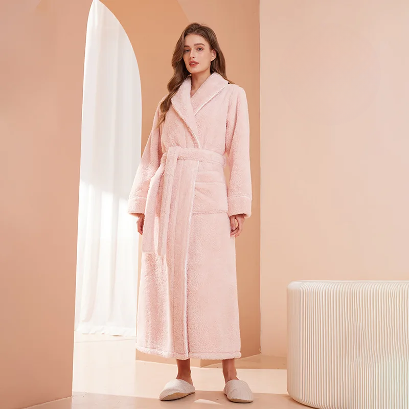 Vikbua™ Morgenkåpe i tykk flanellfleece med krage og knytebelte