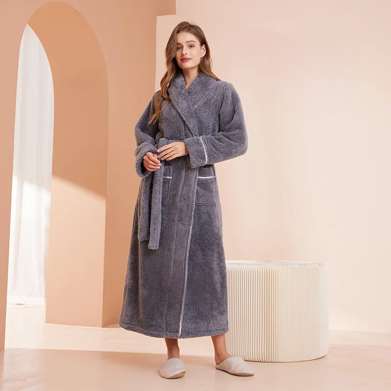 Vikbua™ Morgenkåpe i tykk flanellfleece med krage og knytebelte