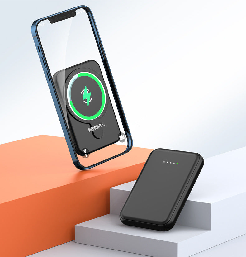Magnetisk powerbank festet på mobil