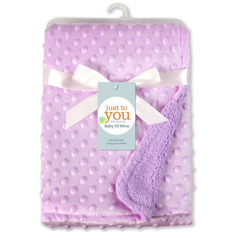Prikkete babyteppe i myk fleece
