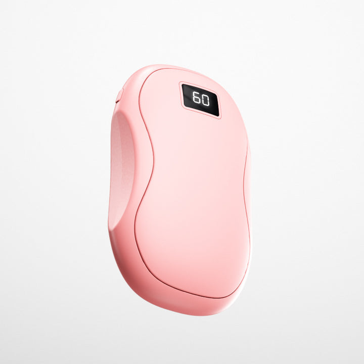 Liten håndvarmer med display i en hånd