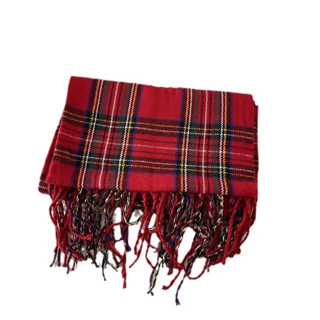 Vikbua Rutete skjerf i rød tartan med dusker