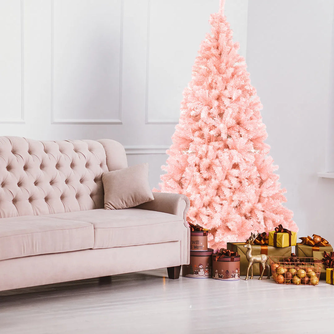 Rosa kunstig juletre i stue
