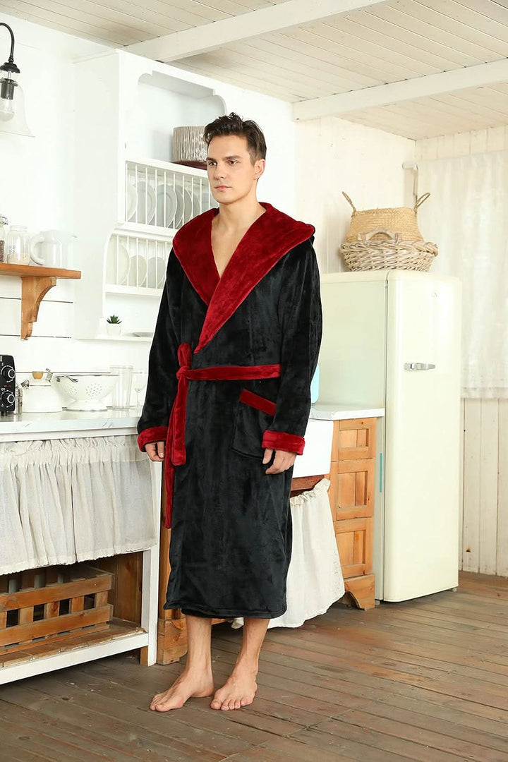 Vikbua™ Fleece morgenkåpe til herre med hette, belte og lommer