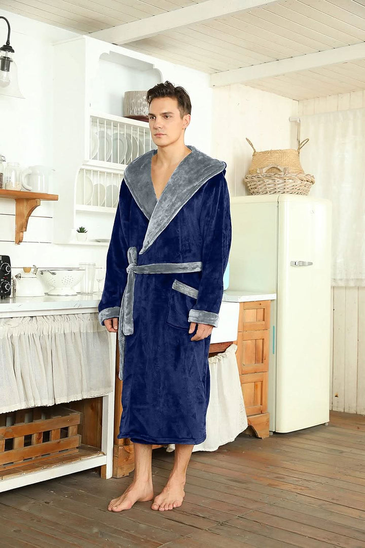Vikbua™ Fleece morgenkåpe til herre med hette, belte og lommer