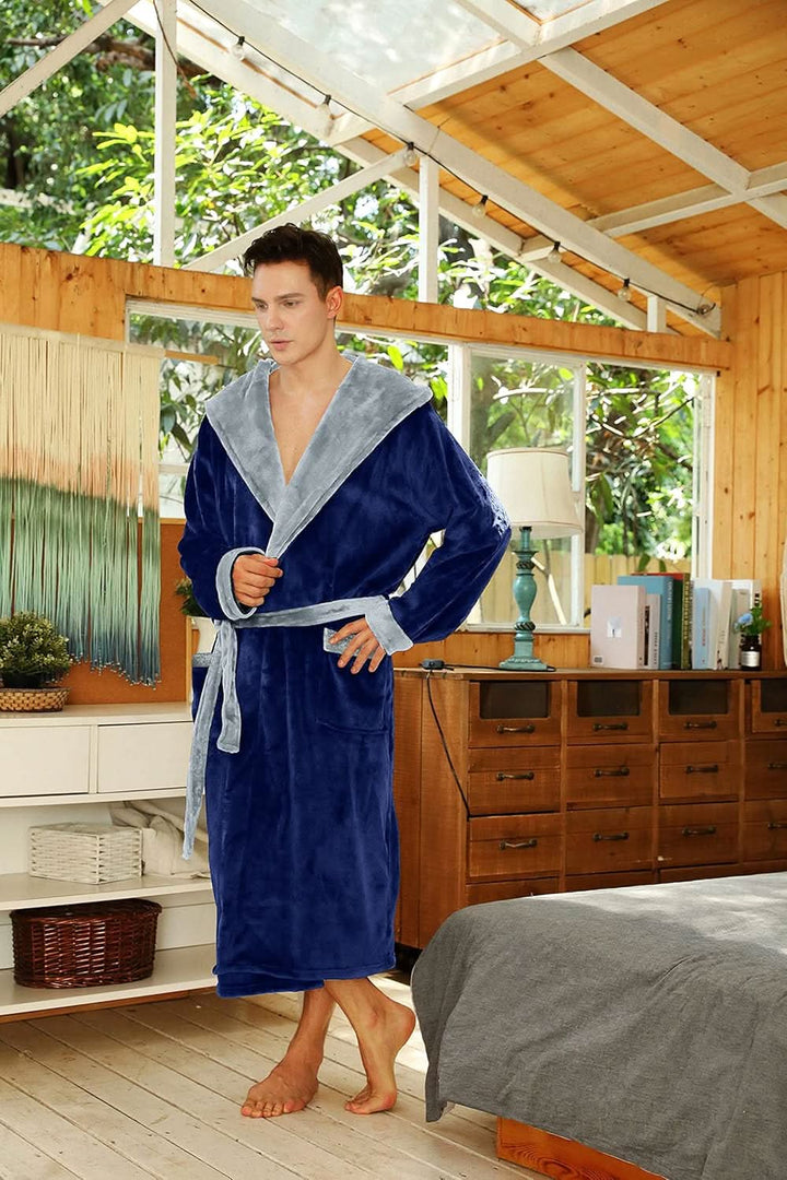 Vikbua™ Fleece morgenkåpe til herre med hette, belte og lommer