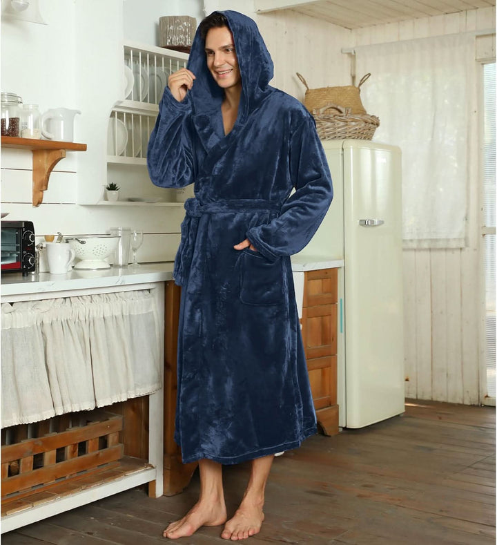 Vikbua™ Fleece morgenkåpe til herre med hette, belte og lommer