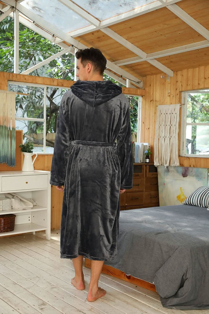 Vikbua™ Fleece morgenkåpe til herre med hette, belte og lommer