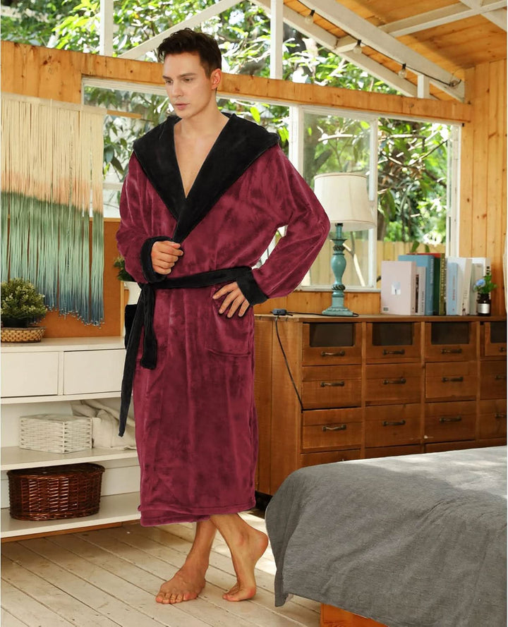 Vikbua™ Fleece morgenkåpe til herre med hette, belte og lommer