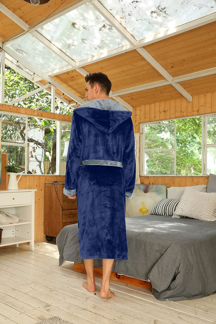 Vikbua™ Fleece morgenkåpe til herre med hette, belte og lommer