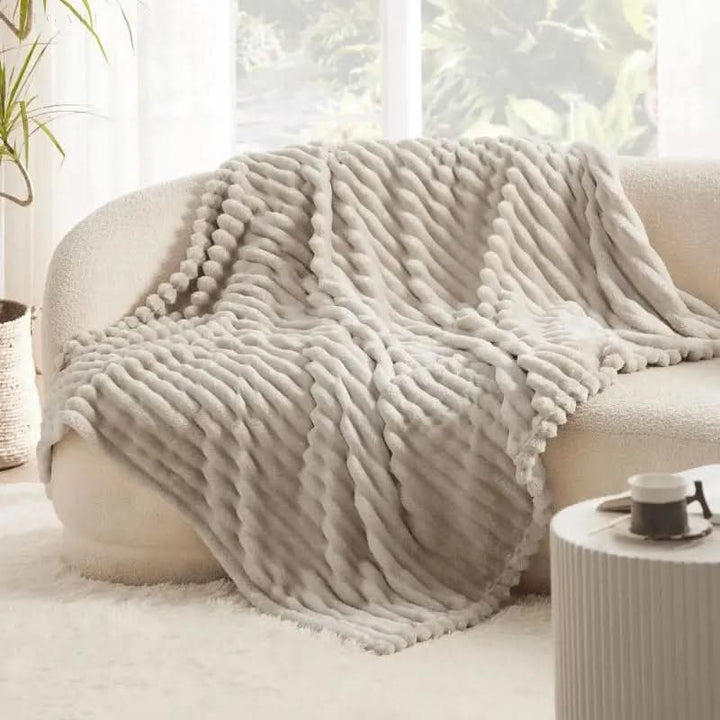 Vikbua™ Mykt og lunt pledd med struktur til sofa og seng