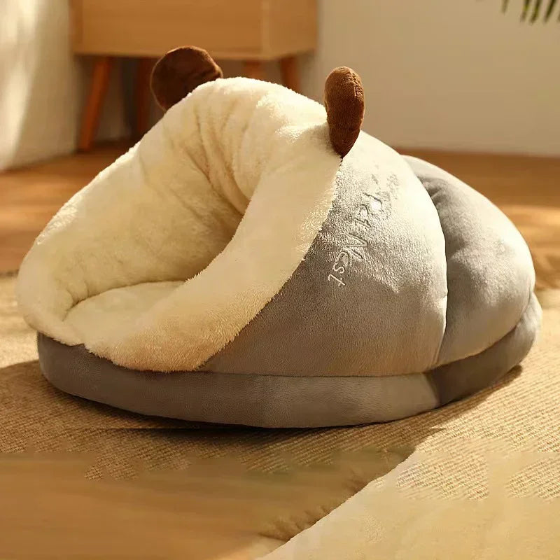 Vikbua™ Hundeseng formet som en tøffel i myk fleece