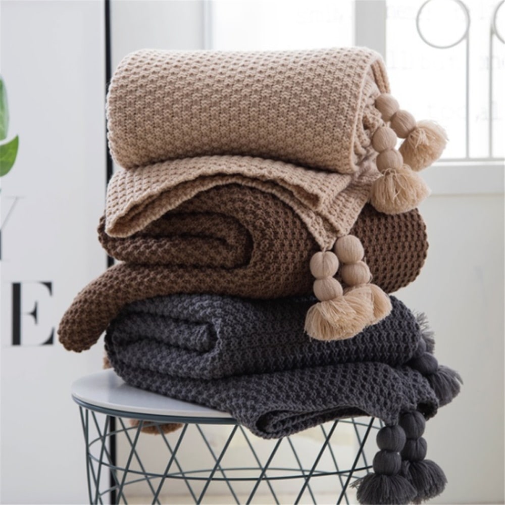 Vikbua™ Vaffelstrikket pledd med pompomdusker til sofaen