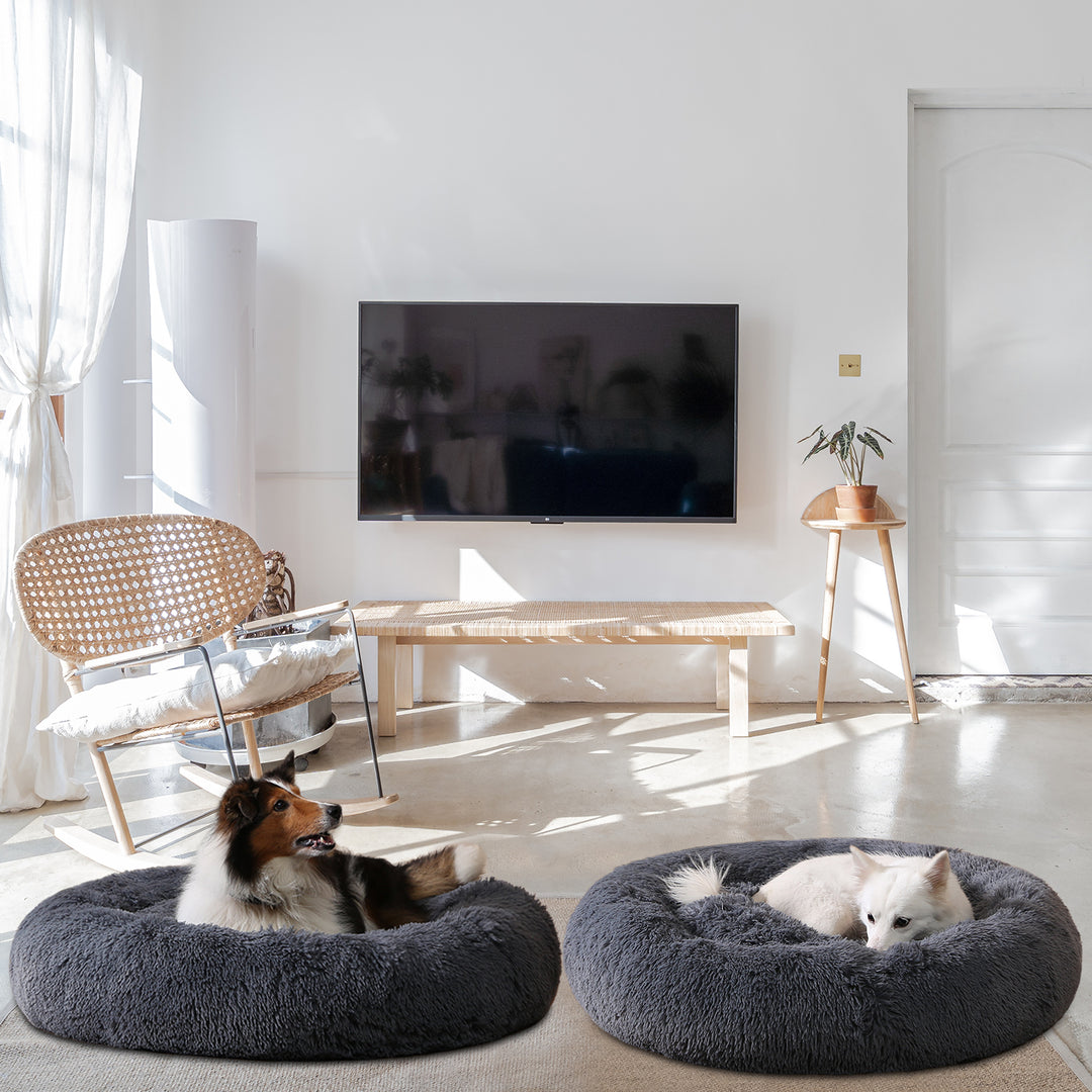 Rund fluffy donutseng til hund