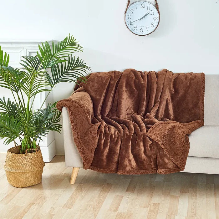 Vikbua™ Vanntett vendbart pledd til sofa og seng