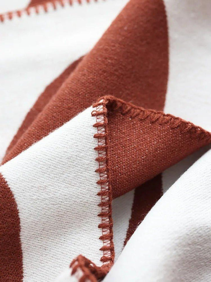 Vikbua™ Boho-pledd med abstrakt mønster i skandinavisk stil