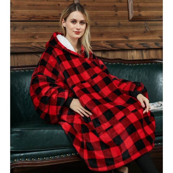 Vikbua™ Teppehoodie med sherpafôr i morsomme mønstre og knelang modell