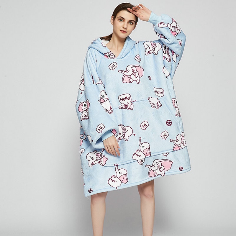 Vikbua™ Teppehoodie med sherpafôr i morsomme mønstre og knelang modell